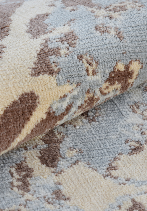 Taupe echo