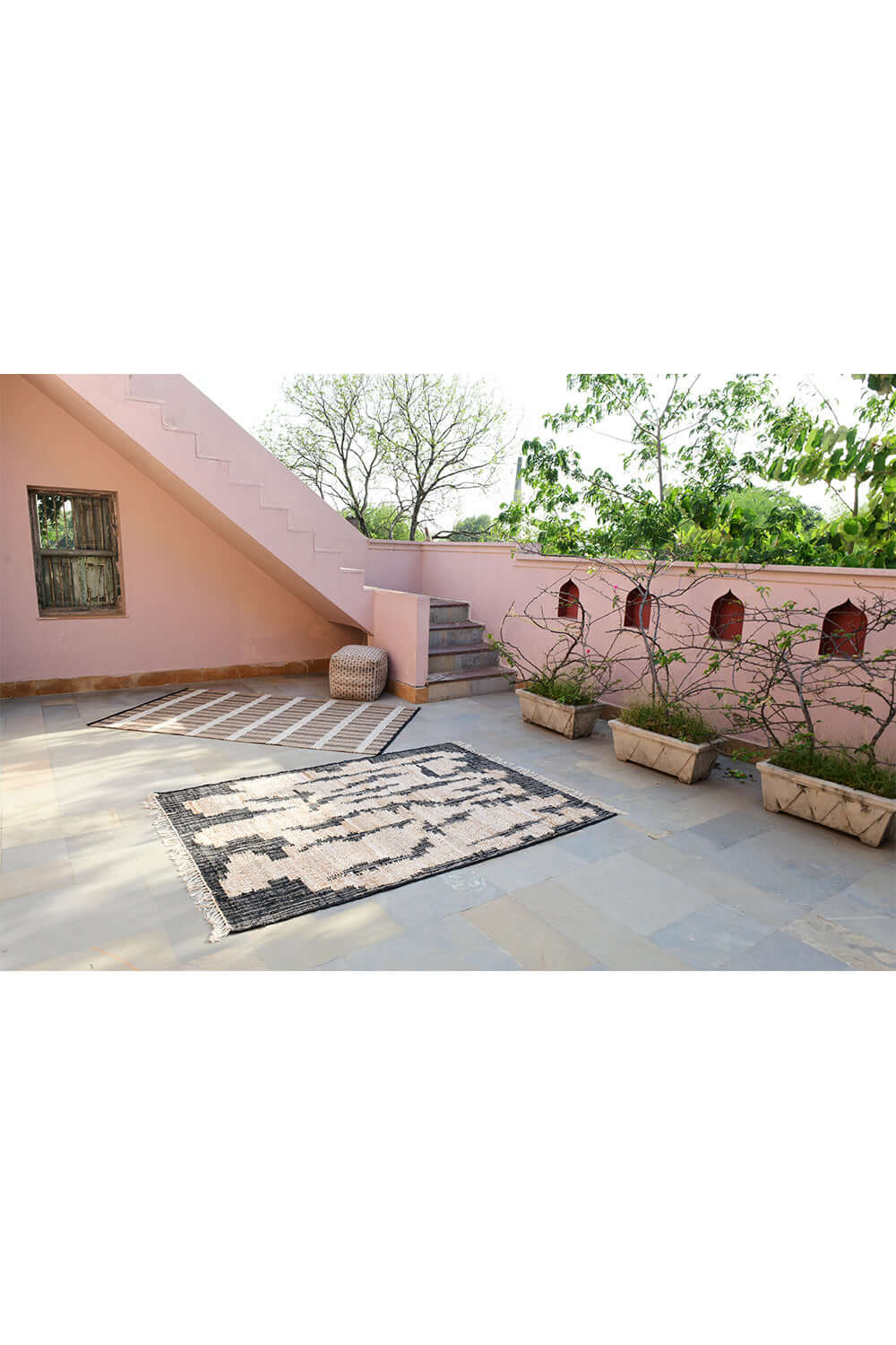 Carter Modern, Durable, Knotted Panja Jute Rug