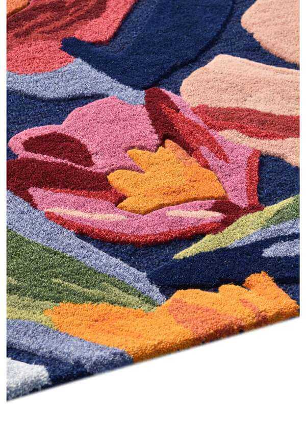 Elegant 5*8ft Padma Rug - Lotus & Checkered Design