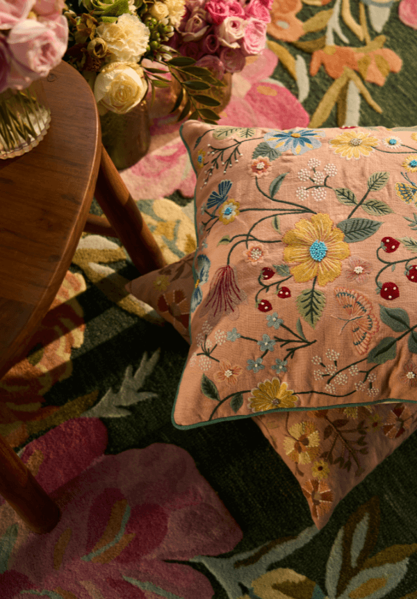 Poppy paisley